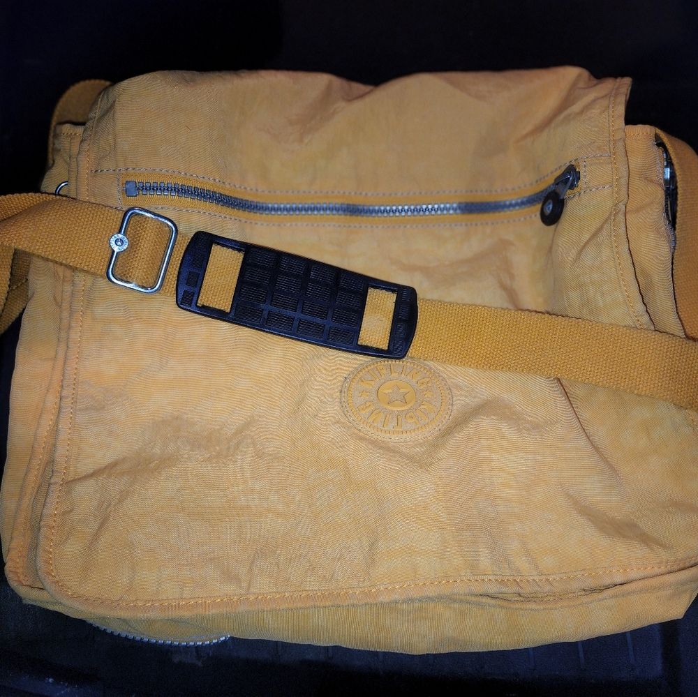 Kipling Expandable Messenger bag